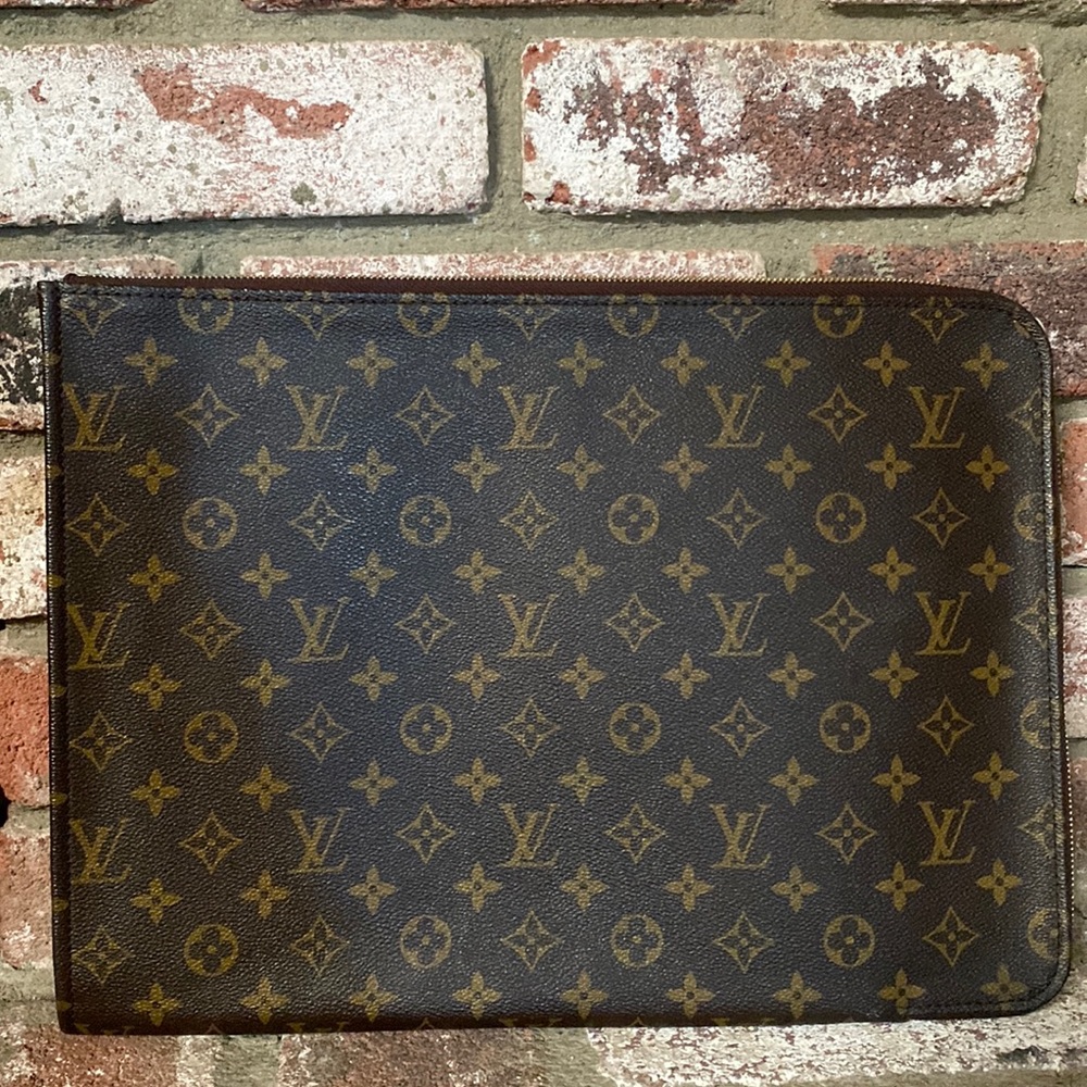 EUC Louis Vuitton Etui Voyage Monogram Document/Laptop Case